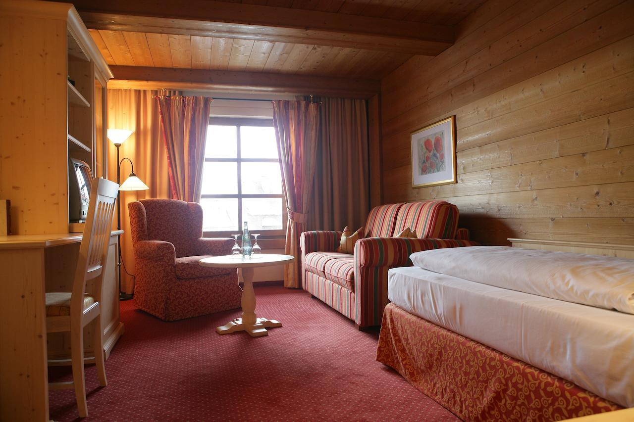 Hotel Gasthof Alte Post Holzkirchen Holzkirchen  Room photo